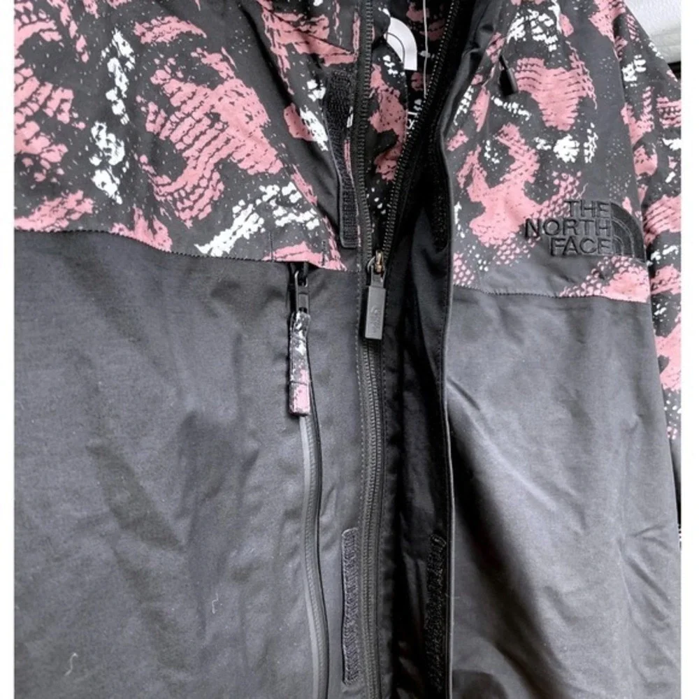 The North Face Snowboard Jacket Balfron XXL Black Pink Camo New